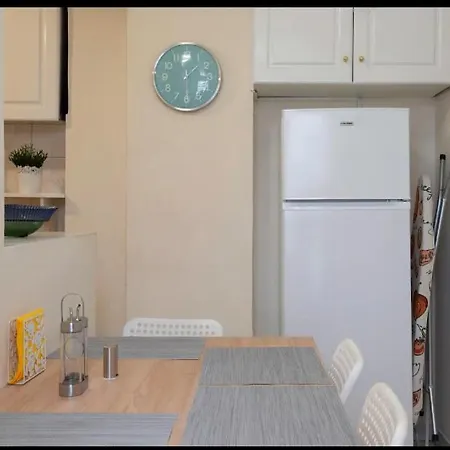 Athens Classic Luxury Apartment, 3 Km Form Acropoli, 5Km From The Beach Exterior photo