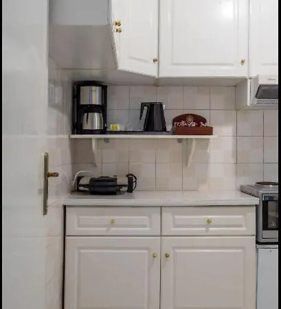 Athens Classic Luxury Apartment, 3 Km Form Acropoli, 5Km From The Beach Exterior photo