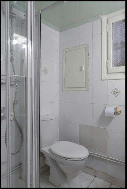 Classic Luxury Apartment, 3 Km Form Acropoli, 5km From The Apartment